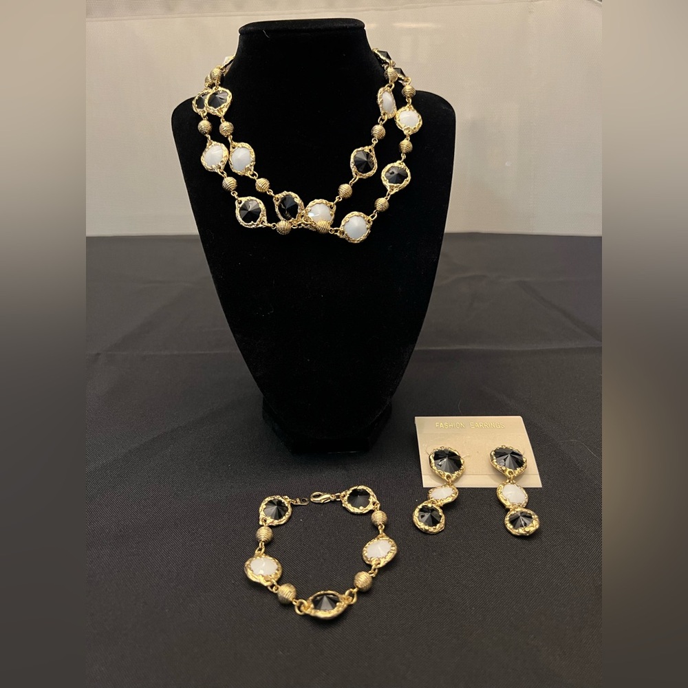 Gold Black & White Long Statement Necklace Set w/ Bracelet & Earrings